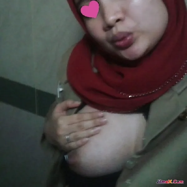 PNS Jilbab Tetek Besar Telanjang Bulat